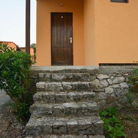 Village Of Peace - House 25 ชโคเดอร์ ภายนอก รูปภาพ